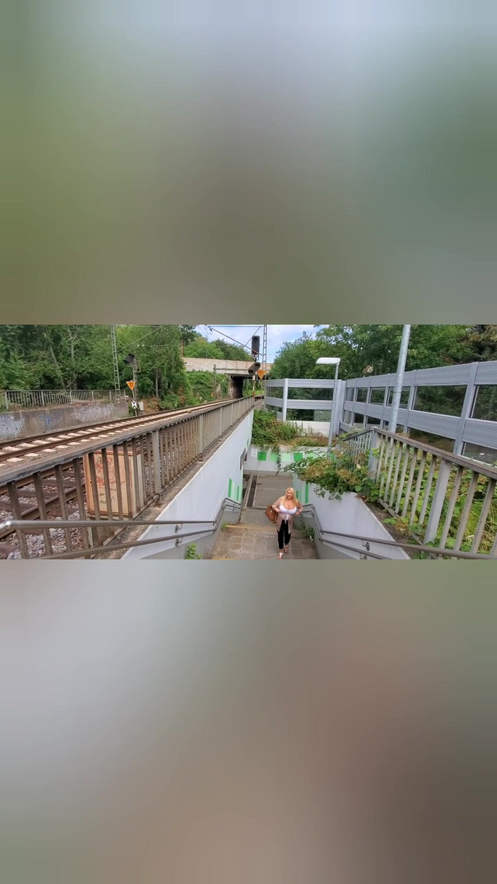 Annabelle Rogers: Se exibindo na Alemanha!