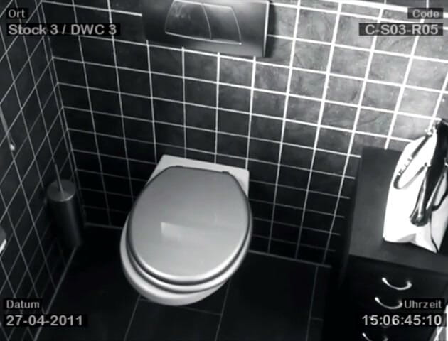 Seraphina Flame: Telephone sex in the toilet
