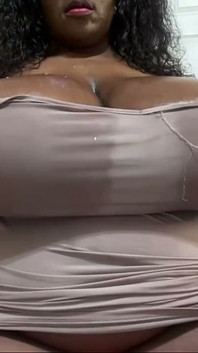 Murzynka BBW MILF kult cycki
