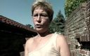 BB video: Skandaliczna puma z sąsiedztwa kręci film porno podczas masturbacji