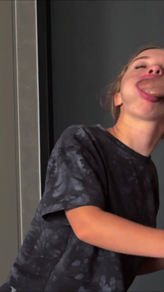 xKeryB: Aldatan Kız Arkadaş Dölleniyor Ve Yüzüne Boşalıyor