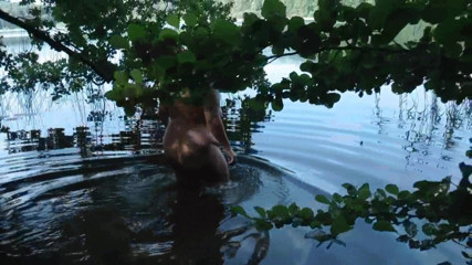 Anna Devot: Annadevot - Secretly naked at the lake