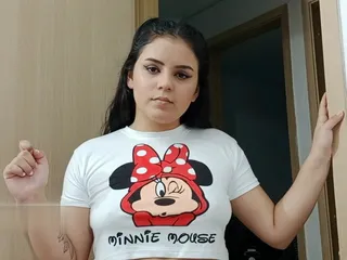 Przyrodnia siostra udziela mi pragnienia spermy w jej cipce - porno po hiszpańsku