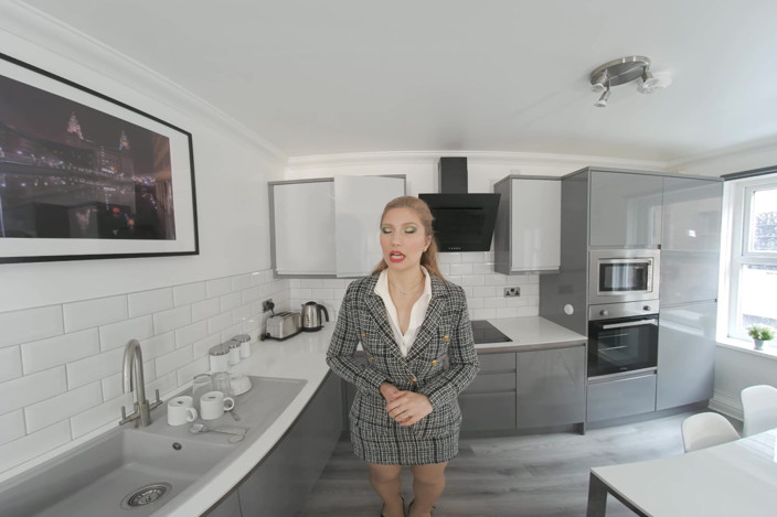 WankitNow VR: Stephanie Carter - Humiliating Wank