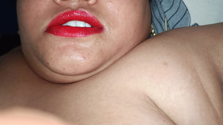 Catchybusty: Dove guardi?