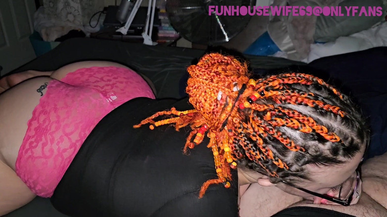 Funhousewife69: Culotte rose, avalage de bite et éjaculation