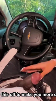 Peminat zakar hitam besar mengongkek bintang lucah latina berpantat besar Silvana Lee di dalam kereta