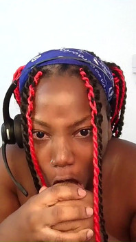 Thot eboni Little Ghetto ini Suka Menghabiskan Malam Di Biliknya Deepthroating Dildo Yang Dia Perlukan Air Mani DalamNya - Mastermeat1