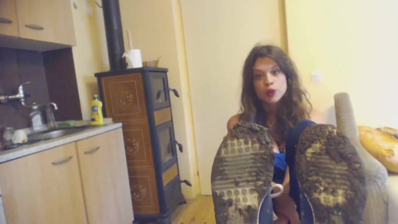 Foot Girls: Teen goddess wants you to clean her dirty sneakers