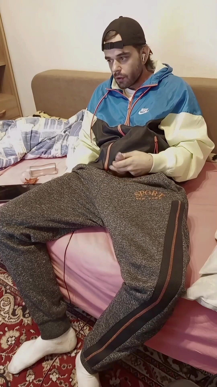 jerkofflover: Driving at My Home on the Bed
