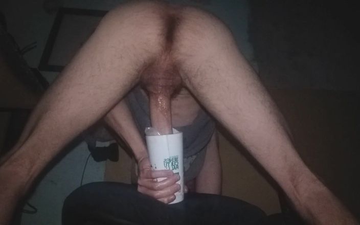 Jeddrew: Ce sextoy maison m’a fait jouir 3 fois