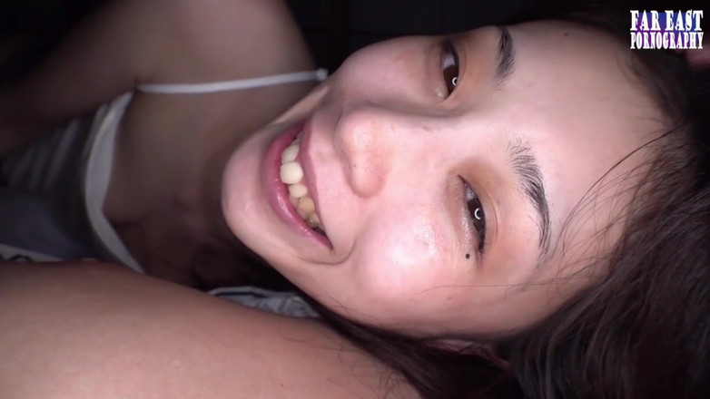 Far East pornography: Елегантна ніч гулу з жагаючою мамою-одиначкою, яка смакує теплу суть під відкритим небом, еп.5