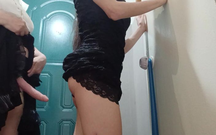 Lesbian-illusion: Io e il mio vicino facciamo sesso appassionato quando i...