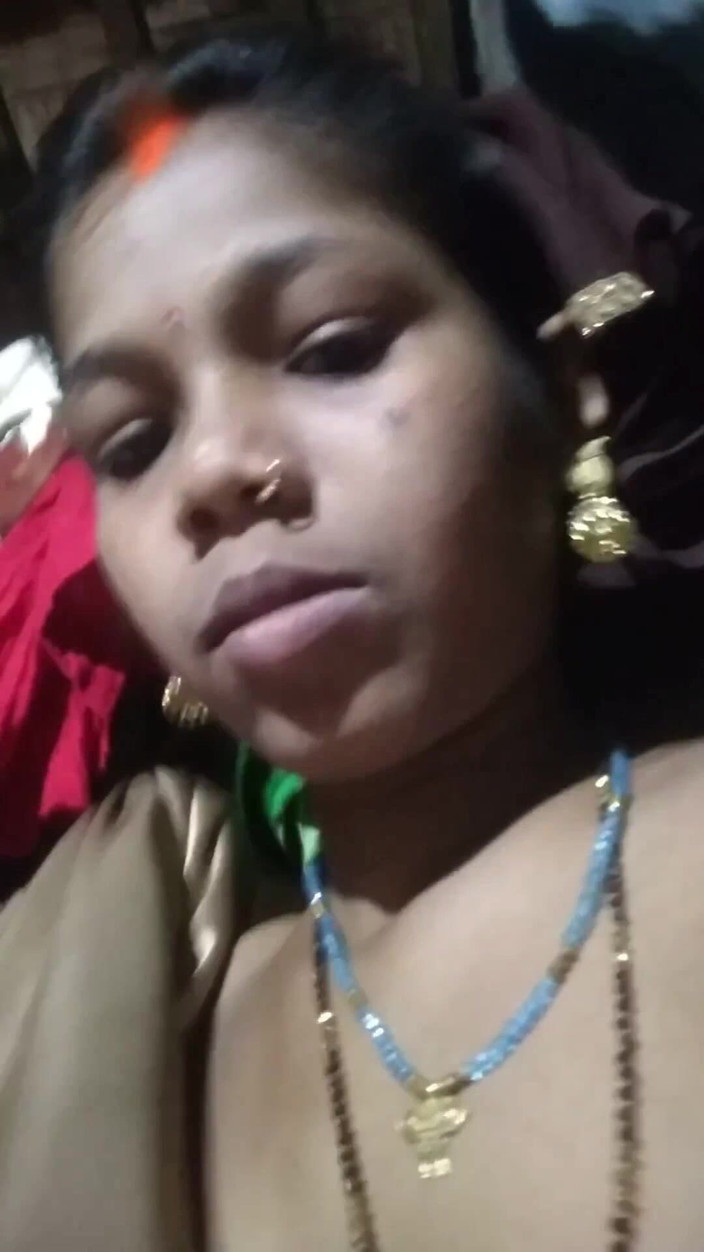 Pyaasibhabhi1: देसी साली फिंगिंग
