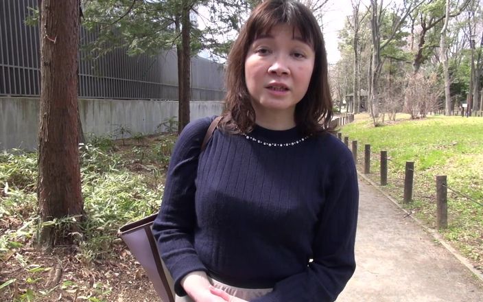 MBM3988: krs016 遅咲きのお母さんさん。見たくないですか?地味なおばあさんのとってもエロい見た目 04