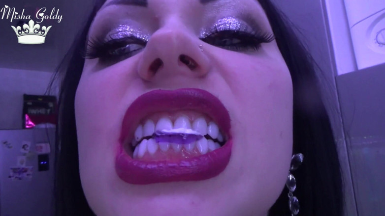 Goddess Misha Goldy: Cobra chomp!
