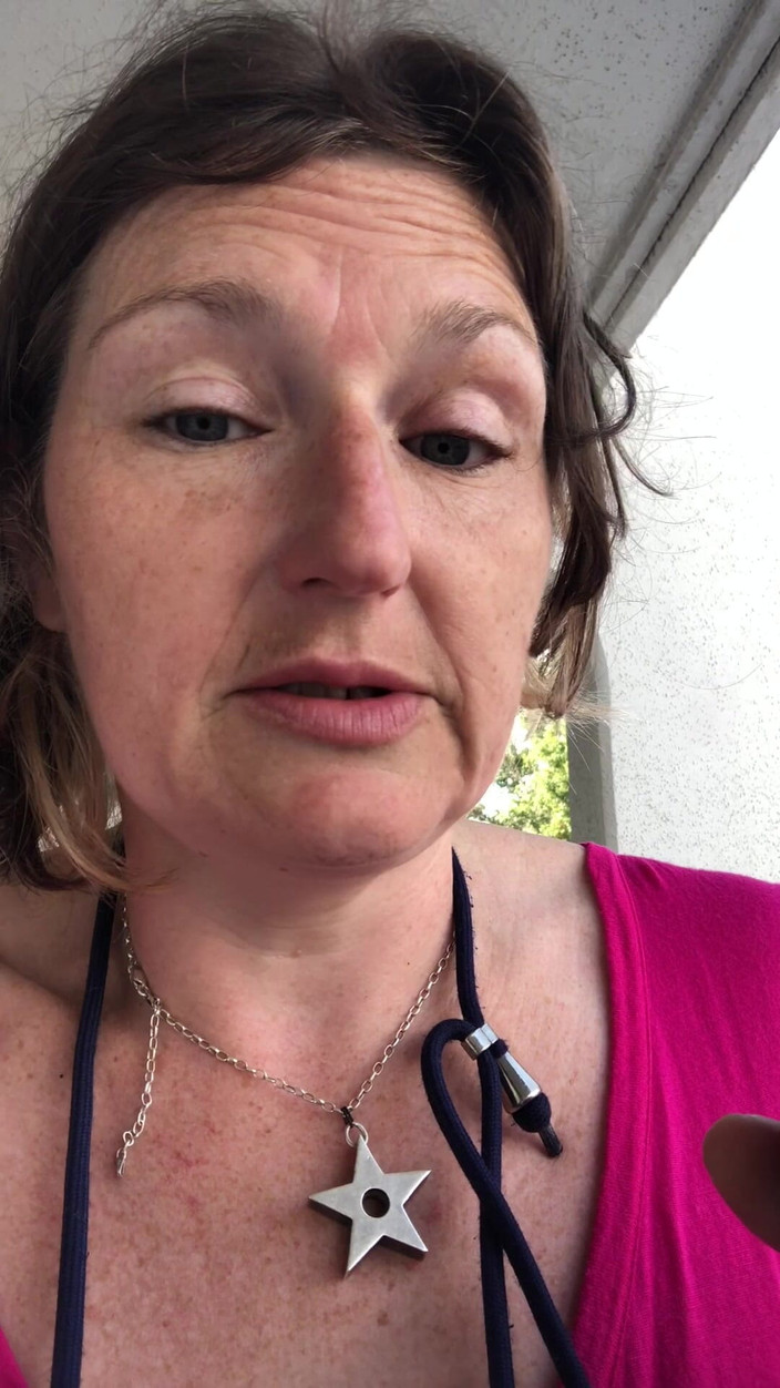 MistressWriggler: 在得克萨斯州达拉斯失去大黑童贞时洒了茶