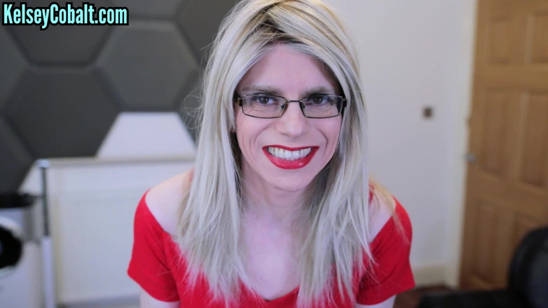 KelseyCobalt: 穿连裤袜的变装者射精