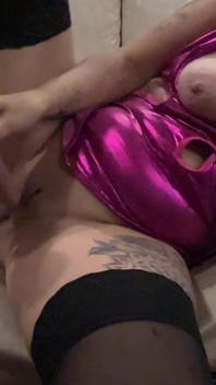 Ti piace leccare le scarpe e succhiare i tacchi