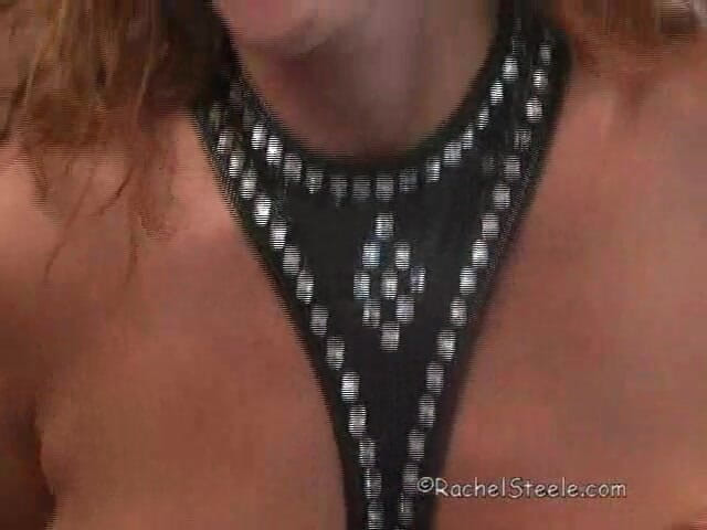 Rachel Steele: 素人熟女给被锁住的人口交
