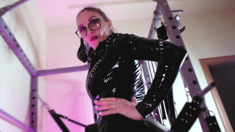 Eva Latexxx: Tôn sùng dominatrix eva latex gót chân solo swing femdom...