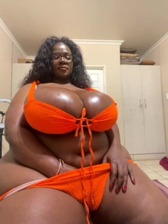 Legendary Booty Overdose: エボニーBBWストリップティーズ&amp;アスワーシップ