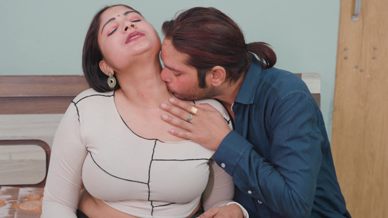 Shah ji: Jefe llamó a bhabhi a su habitación con el pretexto...