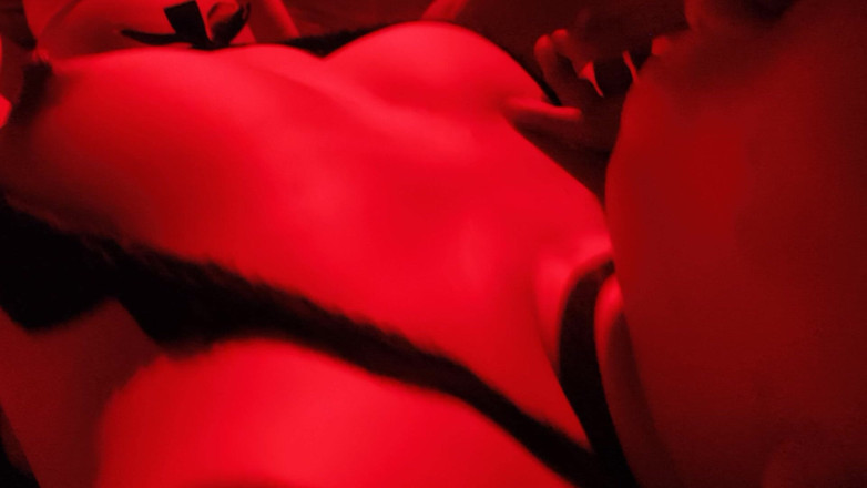 Horny Suhani: Indisch koppel natte pijpbeurt en diep in keel
