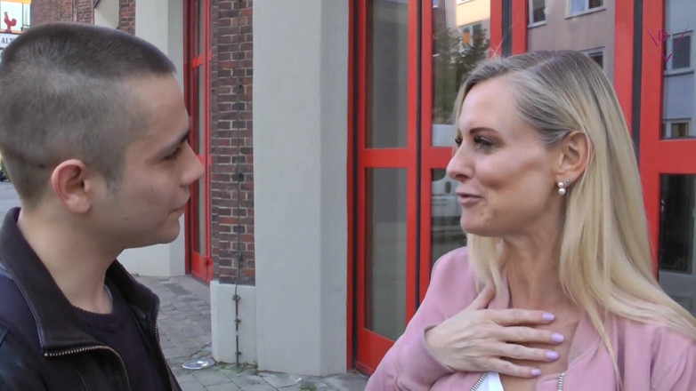 Dirty Tina: Achttien!