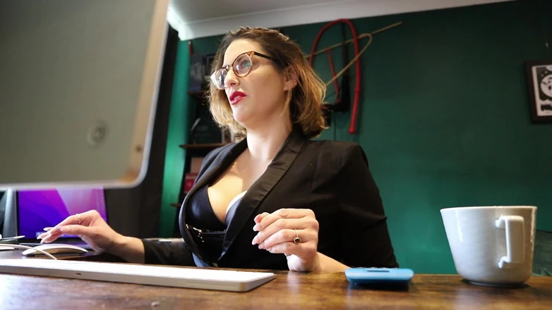 Countess diamond: Bank Manager Tricks You Into Sending