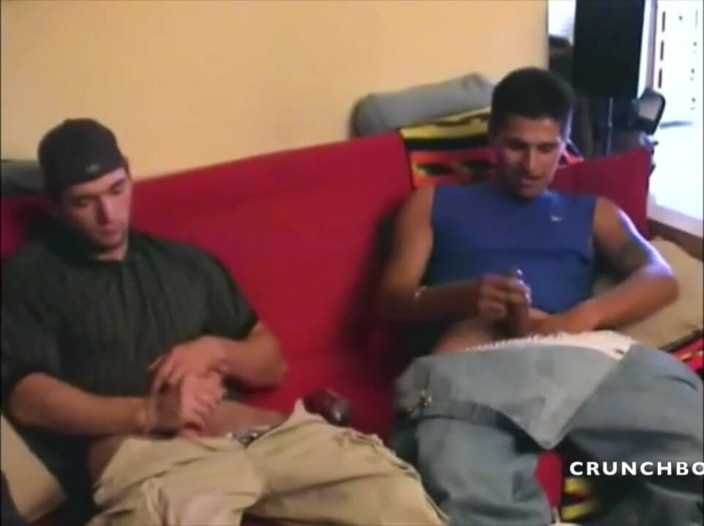 Latino Fucker: Hai cậu bé la tinh thẳng tò mò vui vẻ