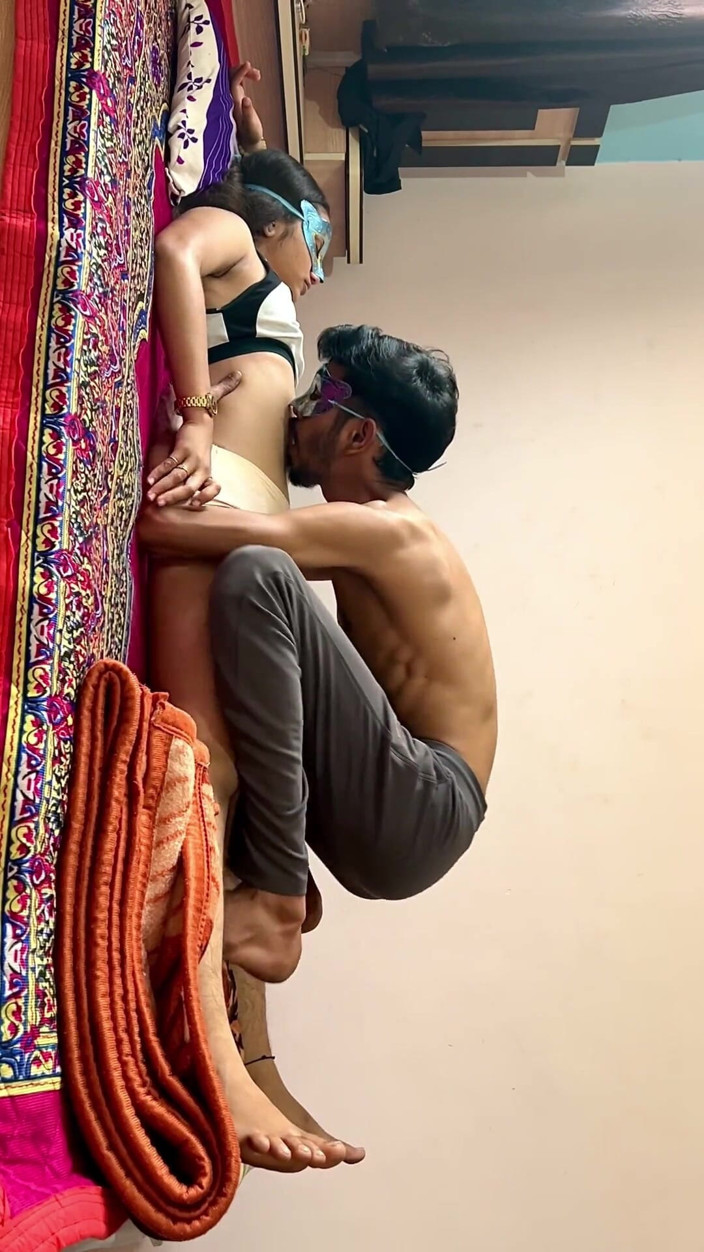 vinu5460: Bhabhi 사랑으로 따먹었어