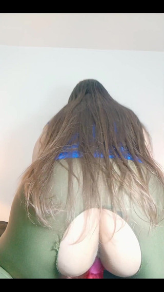 Valery Saenz xxx: Дружина повія спокушає керівника свого чоловіка багатим відео