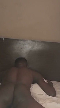 Ejaculând pe Foi într-o după-amiază sexy