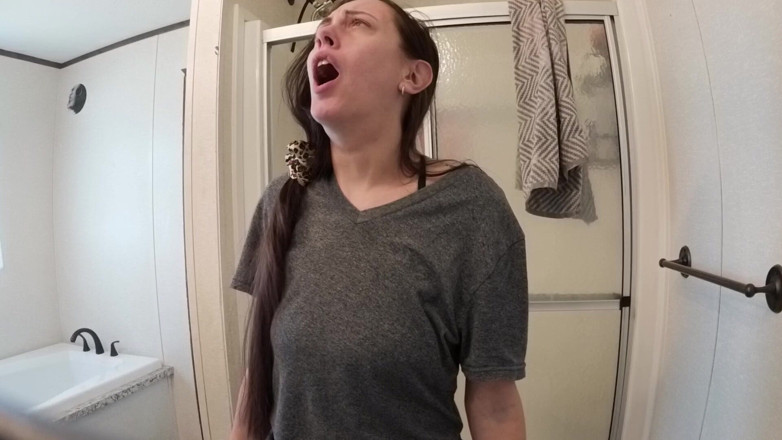 Flawless Melissa: Help Me Sneeze