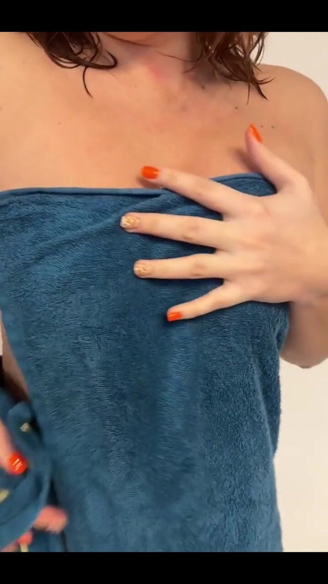 711984465194266624.mp4 (Flaming Fox) 711984465194266624.mp4 (Flaming Fox)