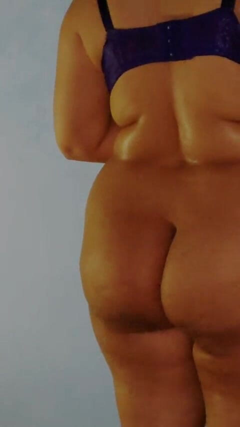 Creamy pussy: Il suo ex fidanzato scopa una figa cremosa e arrapata