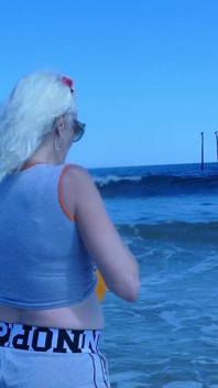 Carolina hisap di pantai