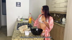 Allison Sweet: Allison'ın Mutfaktaki En İyi Sikişmelerinin Derlemesi, Üniversiteli Erkek Arkadaşını Boynuzluyor