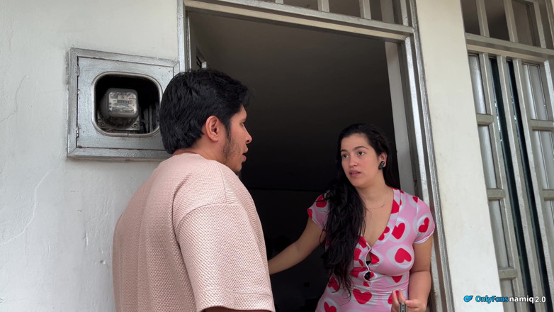 NamiQsein: Adakah MILF rakan sebilik saya?