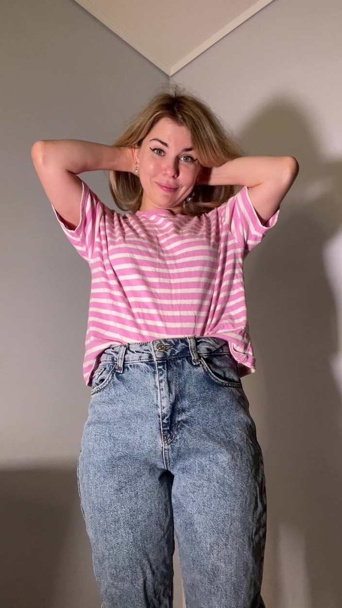 Misty Phoenix: Tu stai acolo, iar eu mă îmbrac pentru tine