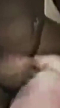 Dipendenza da bbc - video porno amatoriale e fatto in casa al 100%. Milf dipendenti dal bbc e dal botto interrazziale.