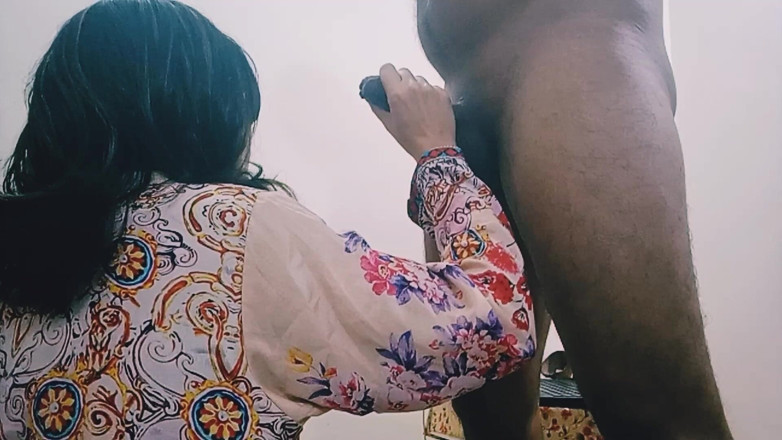 Bolly Karma: Siêu vui vẻ với tình yêu
