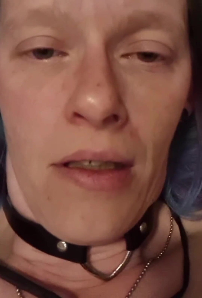 KittieNoOne: Kittienoone a essayé de se filmer en train de se...