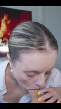 I Love Sucking Cock & Getting Showered With Cum 