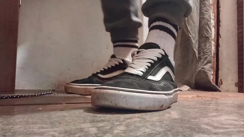 jerkofflover: Mijn Bewerkte Video's Waarin Ik Met Vans Laarzen Speel.