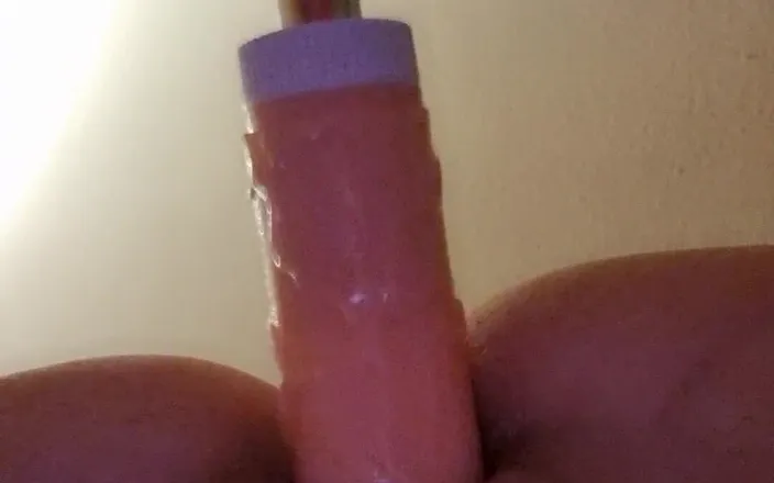 Lucysun30: Fucking Machines Video From Behind