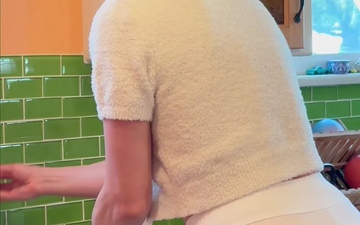 VibeWithMommy: Stepmom Wants You to Spank Her.