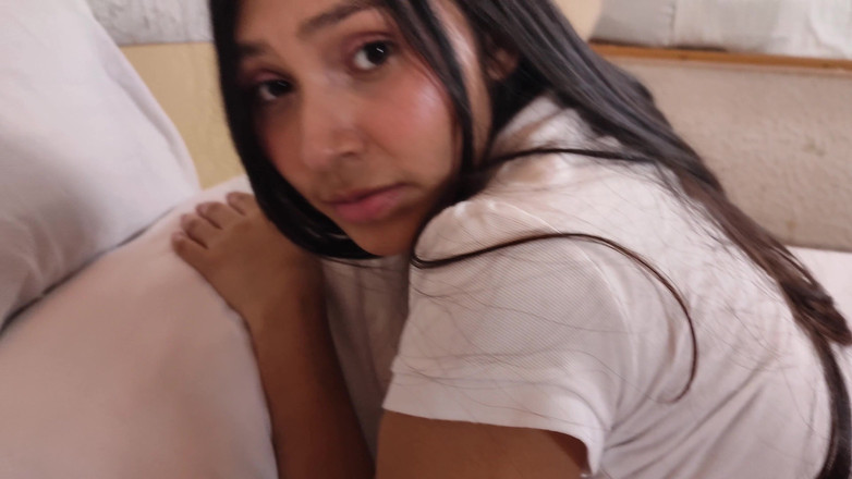 Teen sex 66: Studentessa venezuelana sexy scopa con il fratellastro