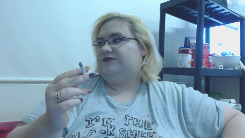 LaLaDelilah: BBW smoking compilation
